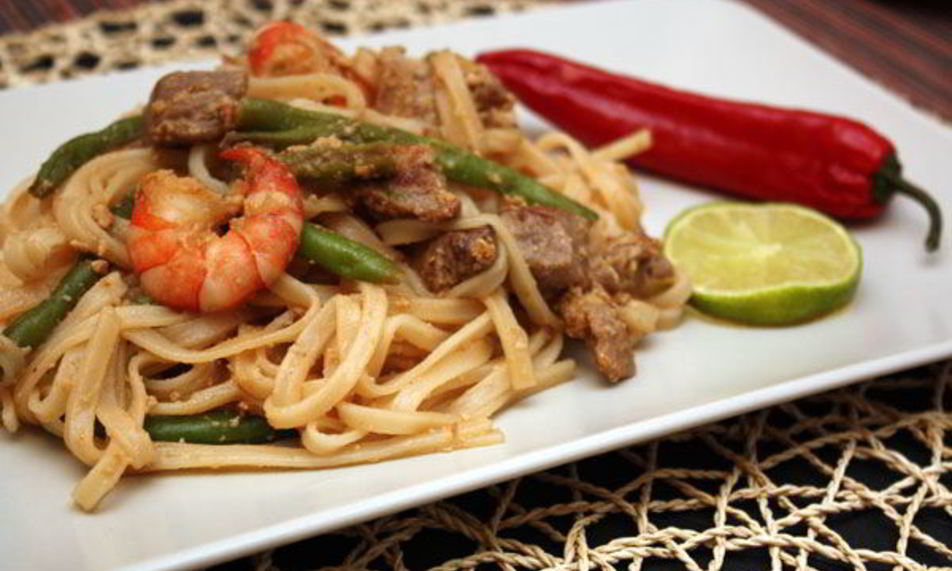 Рецепт рисовая лапша с мясом и креветками