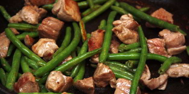 рисовая лапша с мясом и креветками