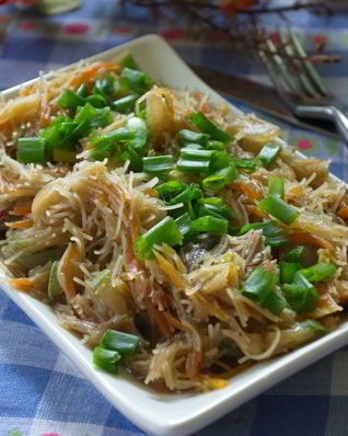 Рисовая лапша с овощами