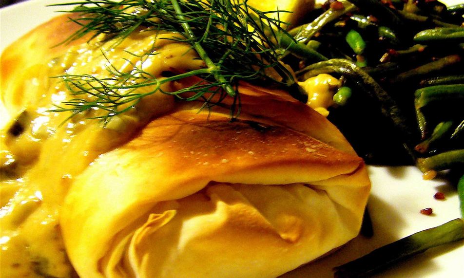 Рецепт филе палтуса в тесте фило под сливочным соусом