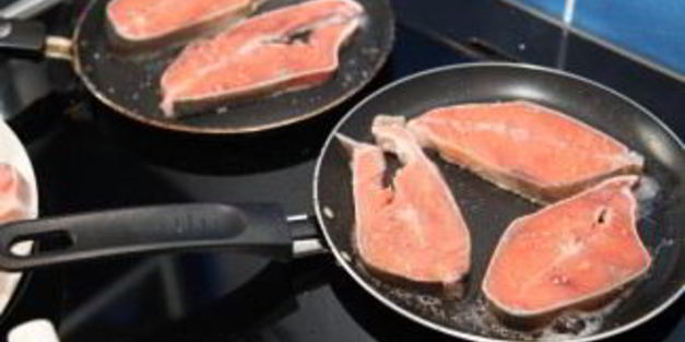 горбуша в сливочно-чесночном соусе