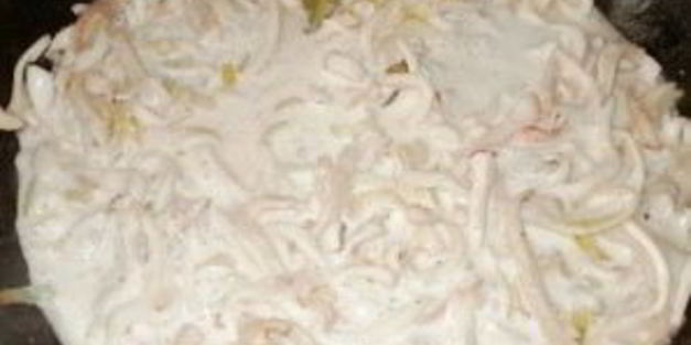 кальмар, тушенный в сметане