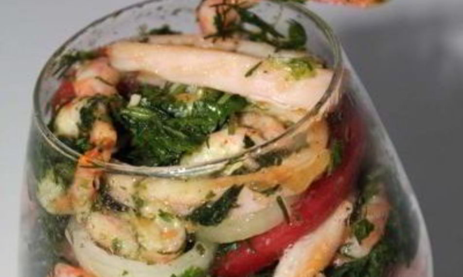 Рецепт кальмары с креветками и зеленью с лимонным соком и табаско