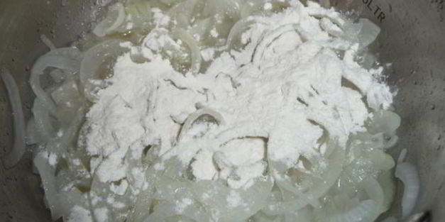 кальмары в сливочно-сырном соусе