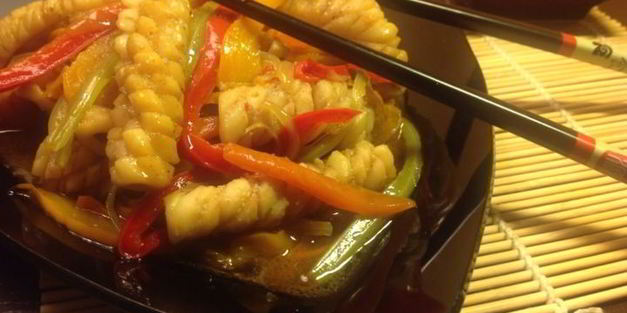 кальмары, жаренные с овощами
