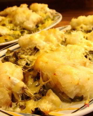 Камбала запеченная с тальятелле под молочным соусом