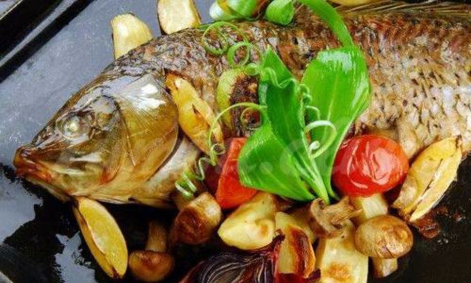 Рецепт карп, запеченный с лимоном и грибами