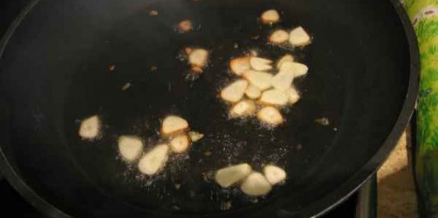 креветки с чесноком и острым перцем