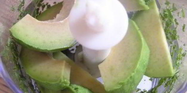 креветки с грейпфрутом и авокадо