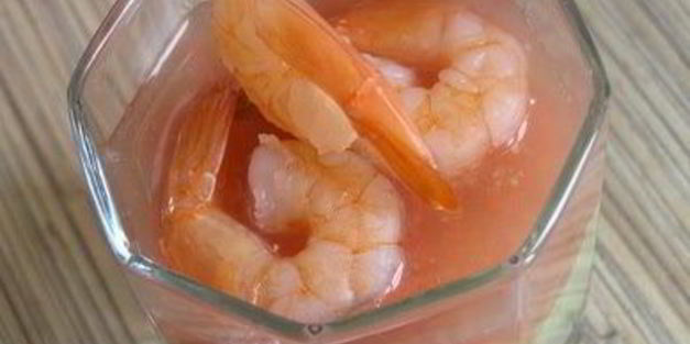 креветки с грейпфрутом и авокадо