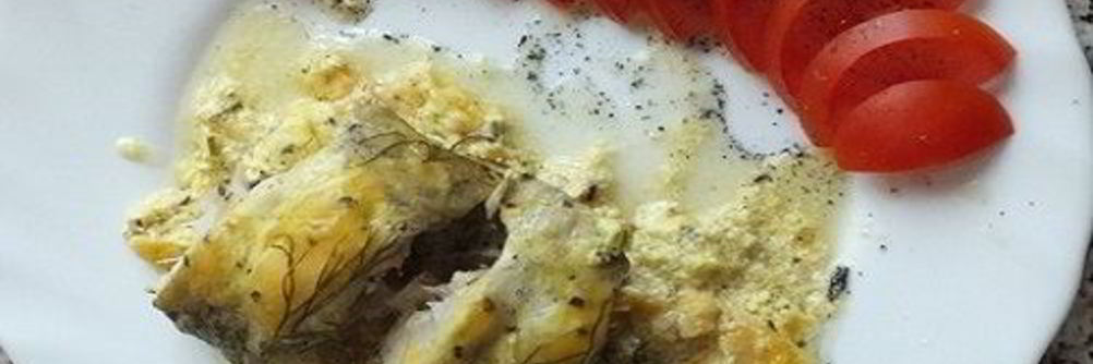 Минтай в сметане в духовке