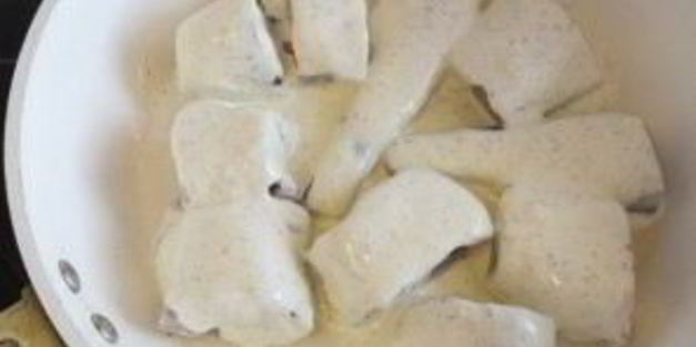 минтай в сметане в духовке