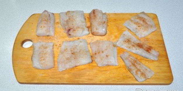 минтай в соусе карри