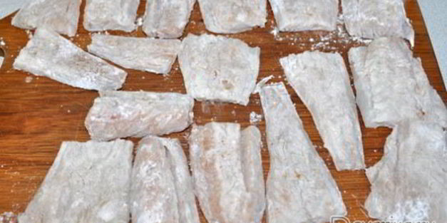 минтай в соусе карри