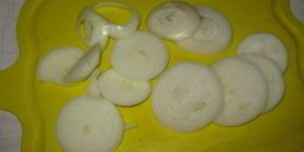 минтай жареный с луком