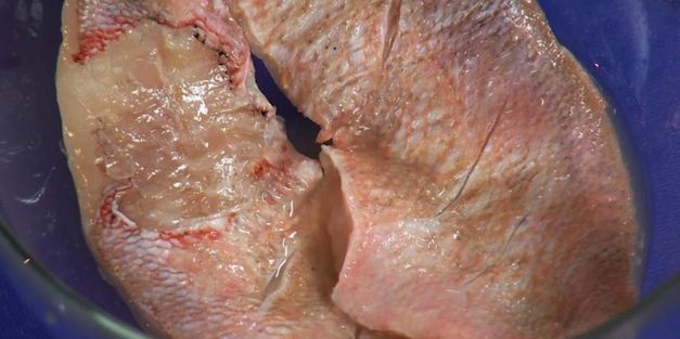 окунь под карамельной корочкой с рисом басмати