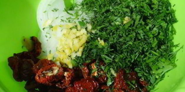 рыба с вялеными томатами