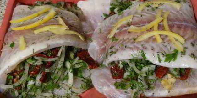 рыба с вялеными томатами