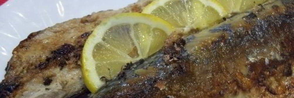 Рыба, запеченная на костре