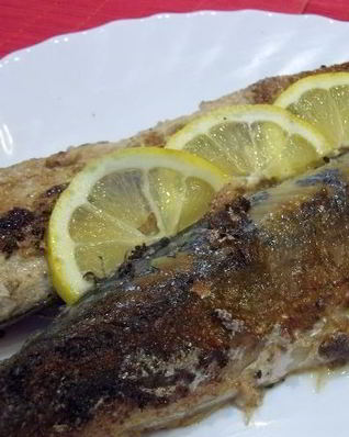 Рыба, запеченная на костре