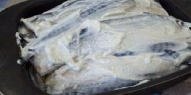 рыба, запеченная на костре