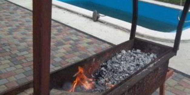 рыба, запеченная на костре