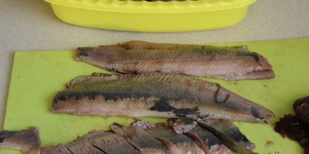 сельдь с луком в горчично-масляной заправке