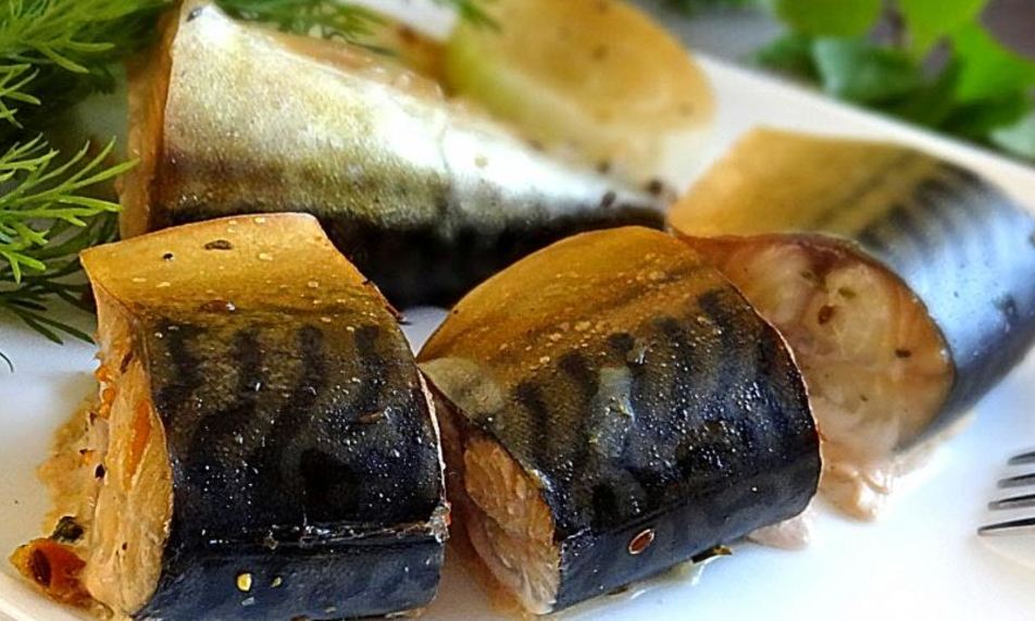 Рецепт скумбрия — коптим на природе