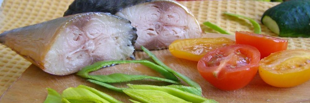 Скумбрия в бутылке в луковой шелухе