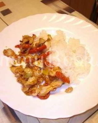 Судак в кисло-сладком соусе с рисом