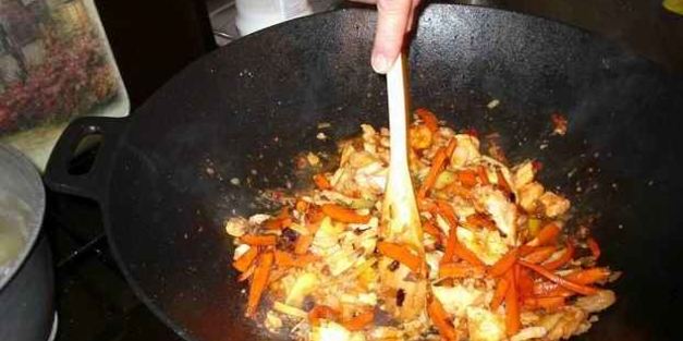 судак в кисло-сладком соусе с рисом