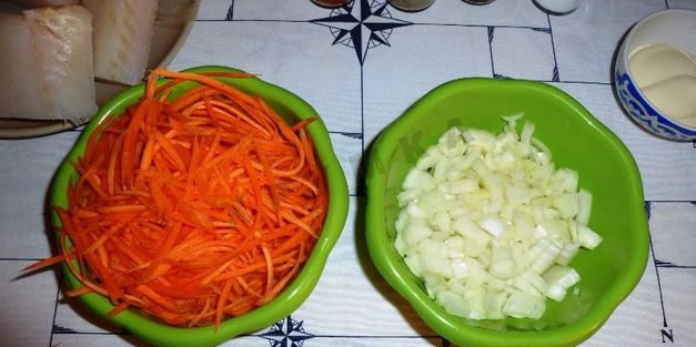 треска с морковью и луком в духовке