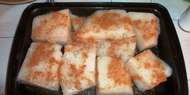 треска с морковью и луком в духовке