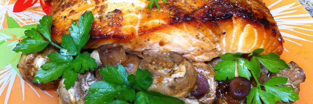 Запеченный лосось с шампиньонами