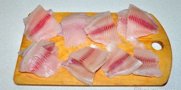 жареная рыба в кукурузной муке со специями