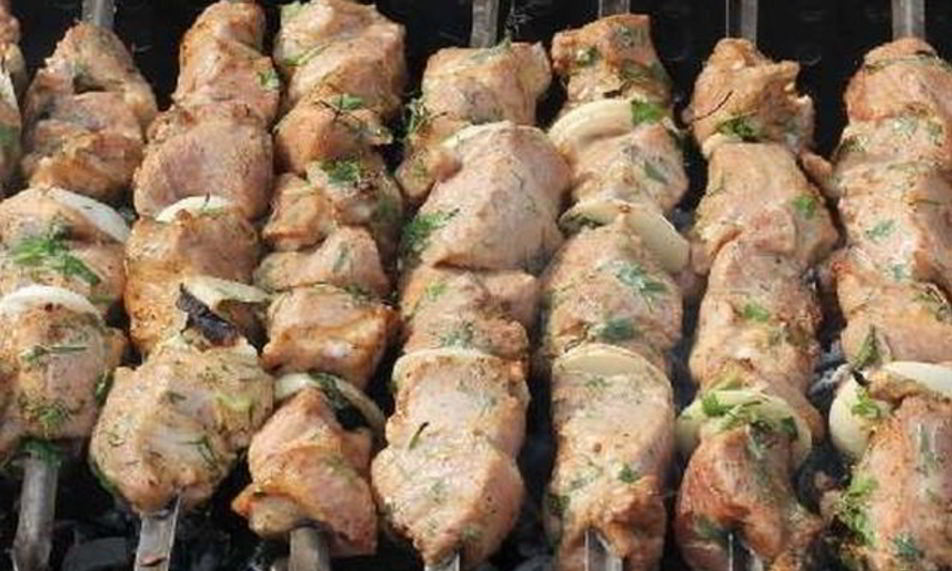 Рецепт классический свиной шашлык на маринаде из майонеза