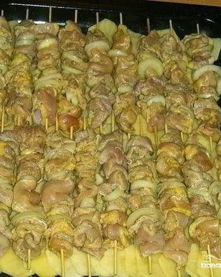 Куриный шашлык с картошкой в духовке