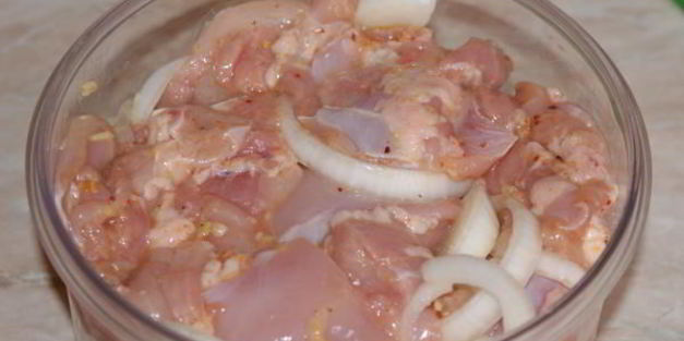 куриный шашлык в имбирно-лимонном маринаде