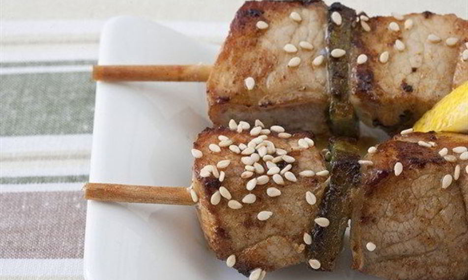 Рецепт куриные шашлыки с кунжутом, соевым соусом и лаймом