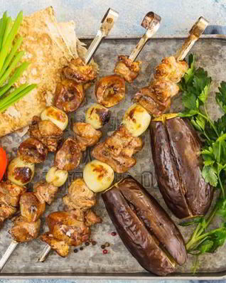 Шашлык из баранины с баклажанами
