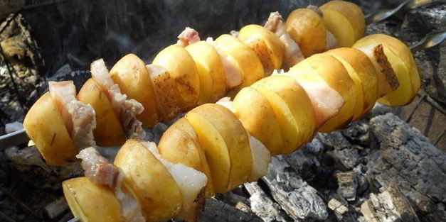 шашлык из картошки с салом