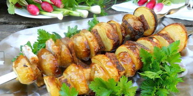шашлык из картошки с салом
