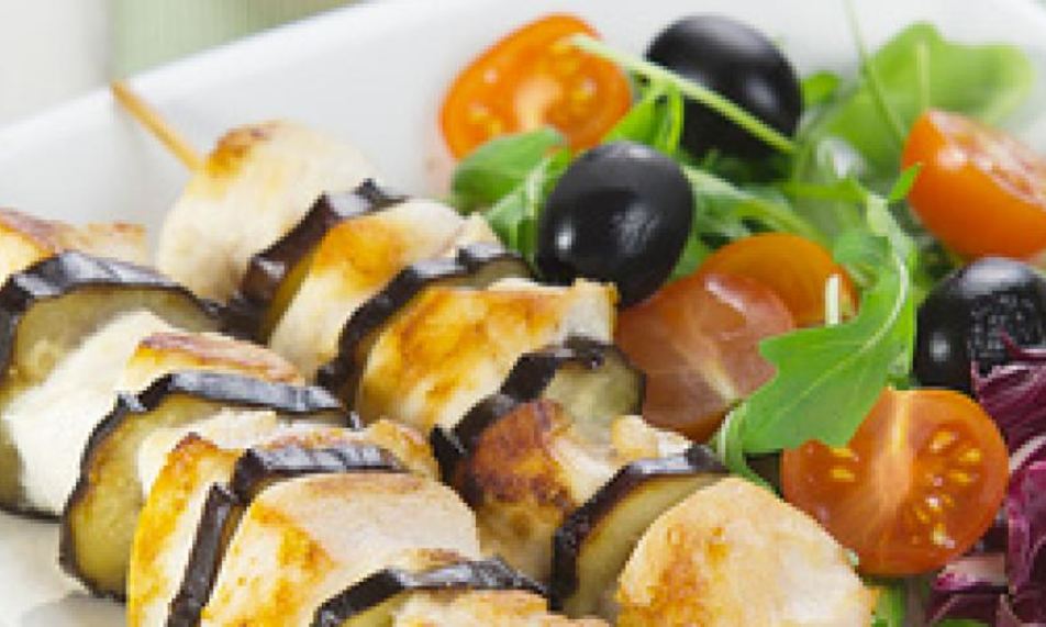 Рецепт шашлык из куриной грудки с овощами