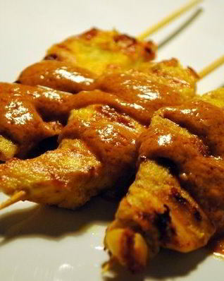 Шашлык из курицы на шпажках