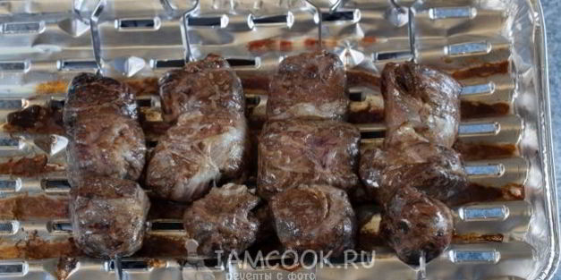 шашлык из печени в жировой сетке