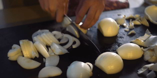 шашлык из свинины на кисломолочной основе