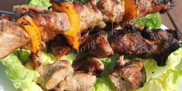 шашлык из свинины на минералке