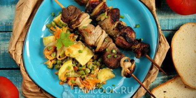 шашлык из свинины с овощами в духовке