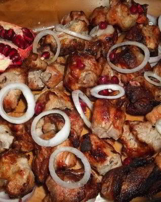 Шашлык с гранатовым соусом