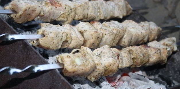 шашлык сочный в луковом маринаде